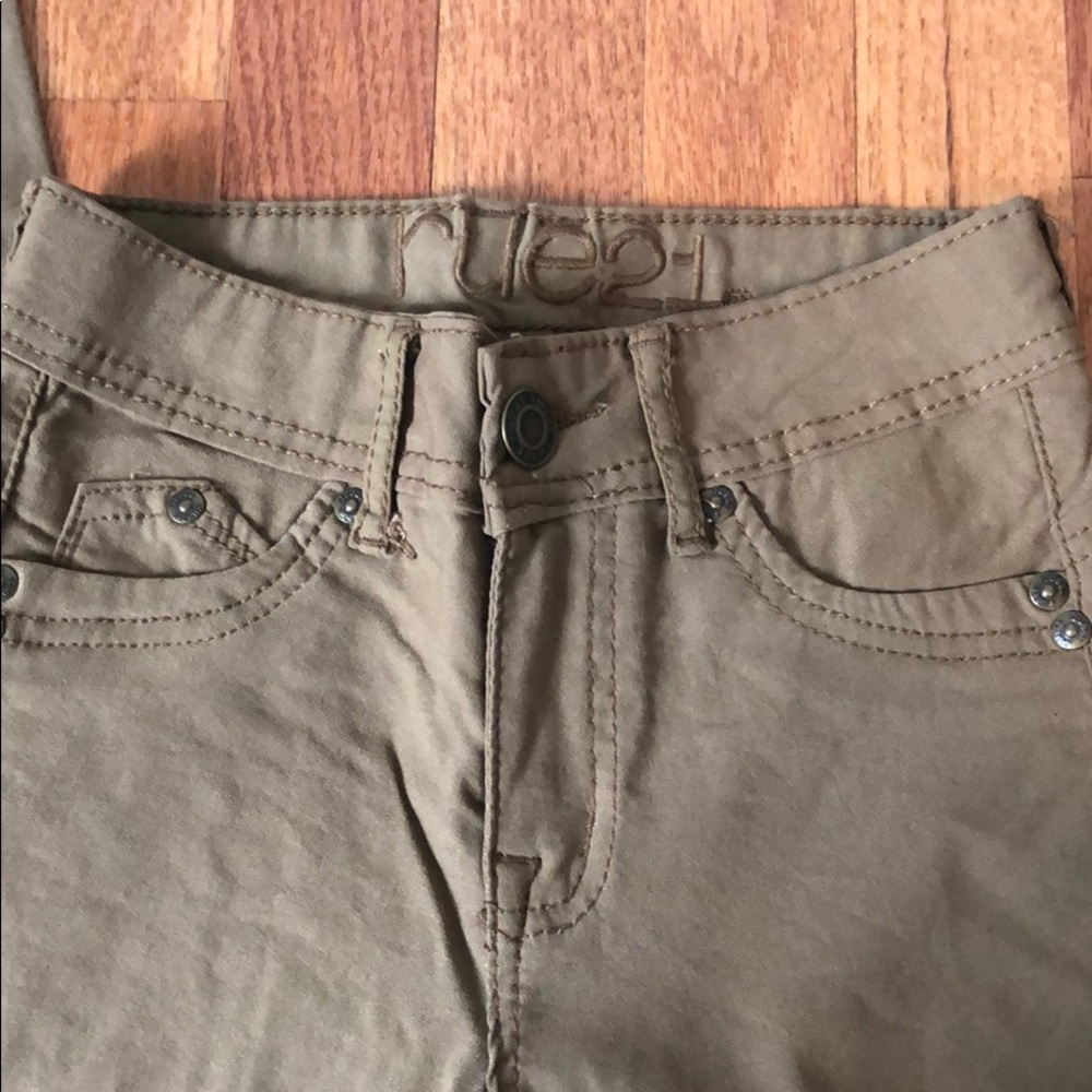 Rue21 Mid Rise Jeggings